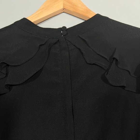 Revolve Poppy Ruffle Cropped Elbow Sleeve Blouse - Picture 7 of 12